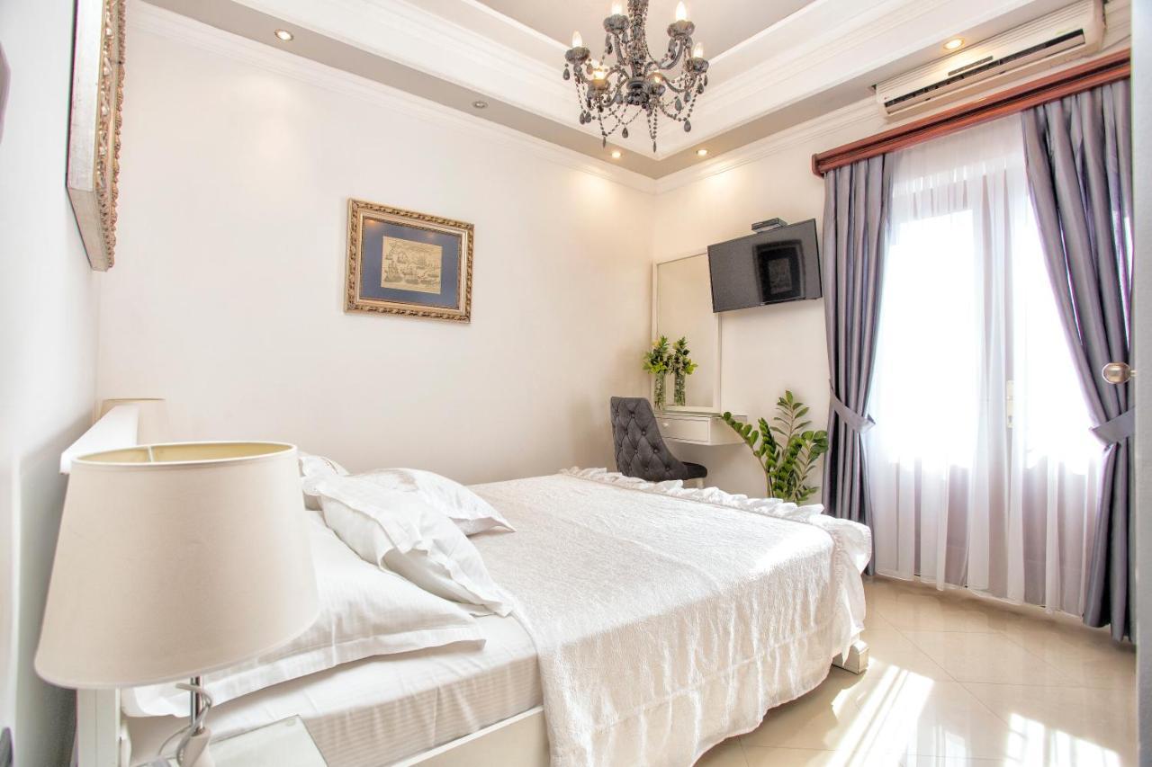 Hotel Admiral Пераст Екстериор снимка