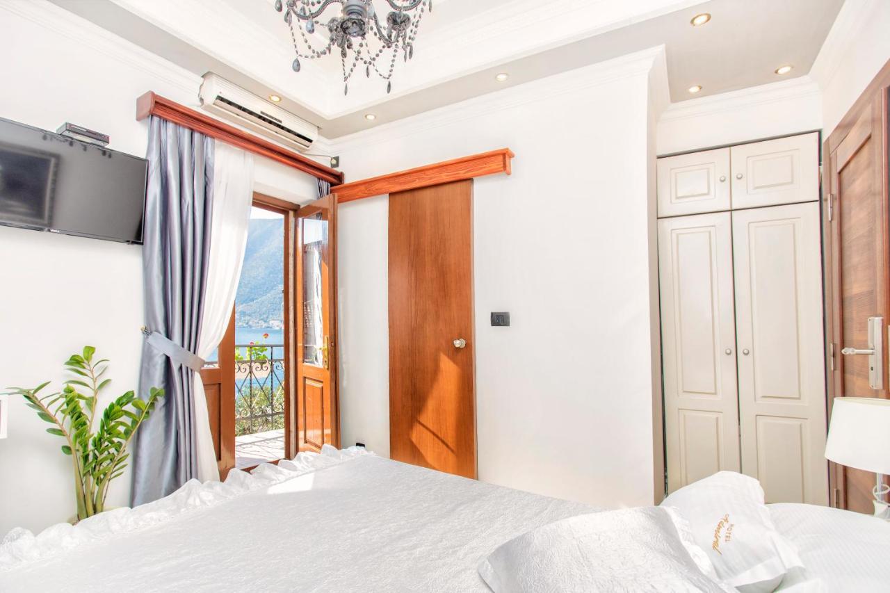 Hotel Admiral Пераст Екстериор снимка